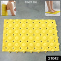 Multipurpose Anti-slip Bathroom Massage Mat With Suction Cups (33  21 Cm)