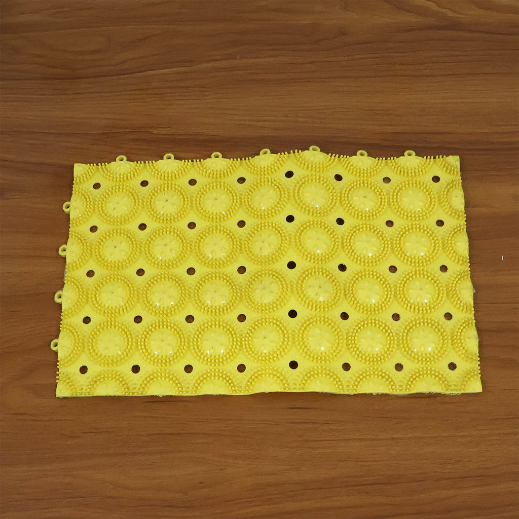Multipurpose Anti-slip Bathroom Massage Mat With Suction Cups (33  21 Cm)