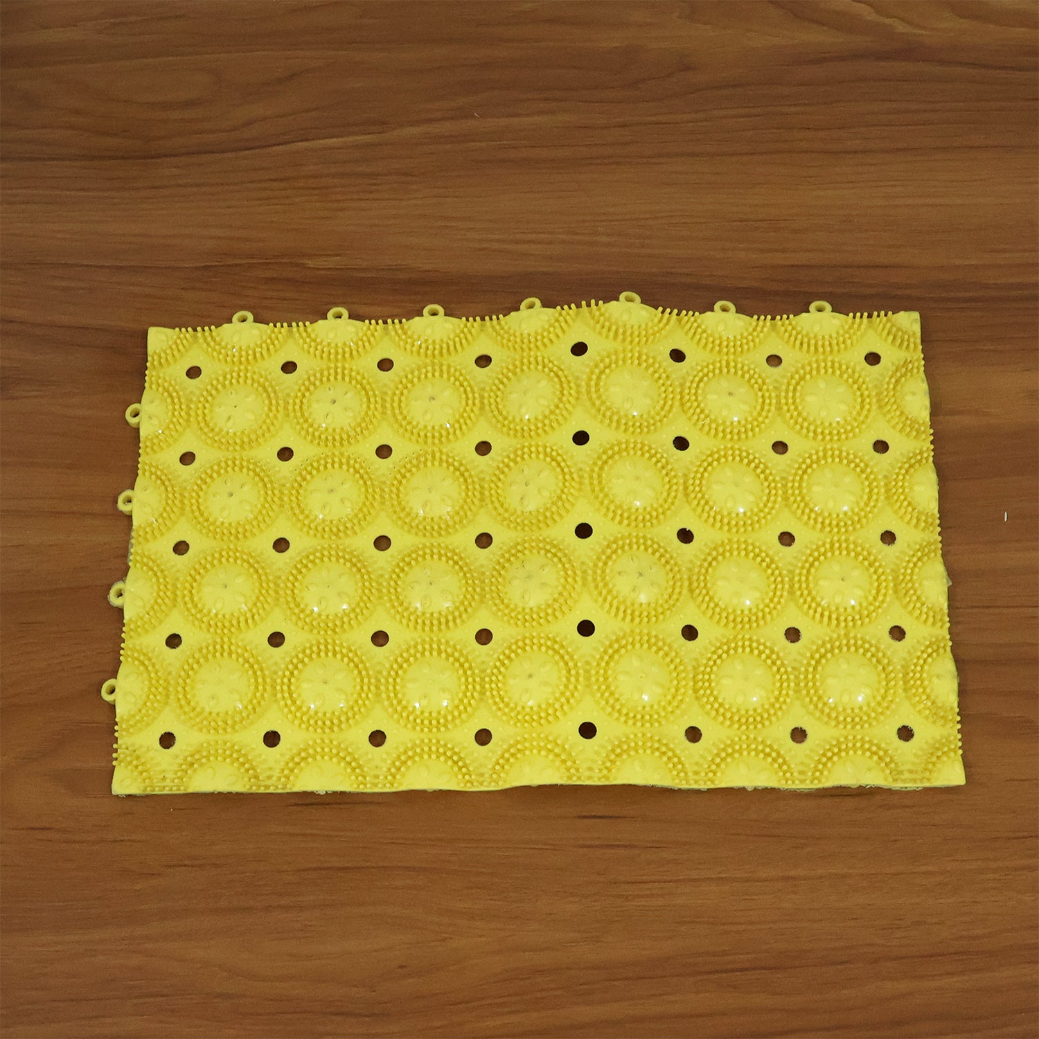 Multipurpose Anti-slip Bathroom Massage Mat With Suction Cups (33  21 Cm)
